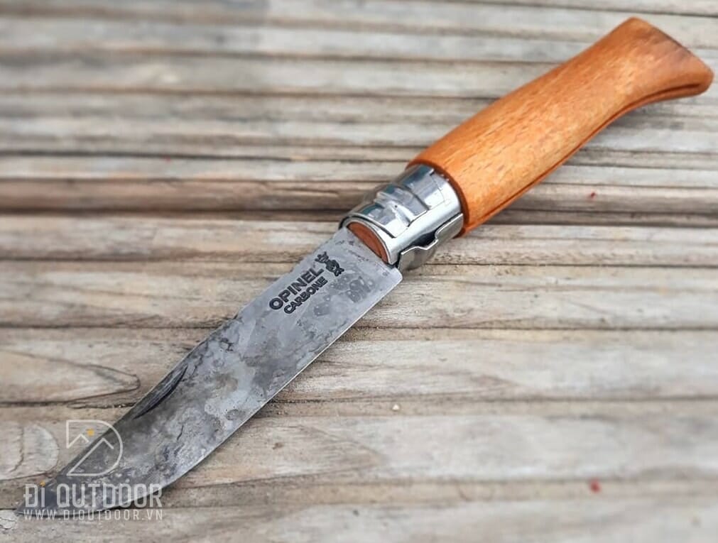 Phân biệt dao opinel carbon & opinel inox - stainless steel So sánh dao opinel carbon và stainless steel - thép không gỉ