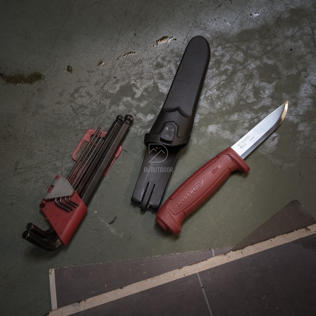 Dao cắm trại morakniv basic 511 carbon steel Dao cắm trại morakniv basic 511 carbon steel