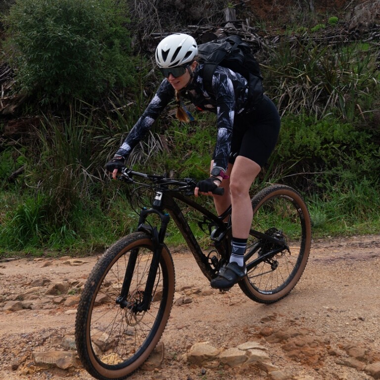 Balo đạp xe kèm túi nước balo naturehike cnk2300bb011