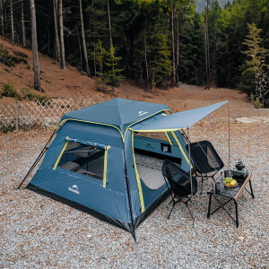 Không gian rộng rãi bên trong lều cắm trại 4 người Naturehike CNK2650WS022