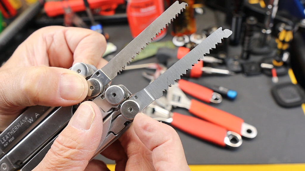 Phân biệt hàng thật giả leatherman
