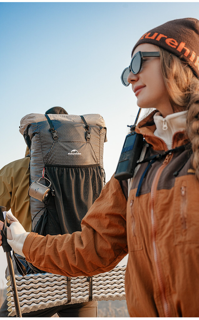 Ngăn lưới co giãn mặt trước của balo trekking trong ngày naturehike rock 2. 0